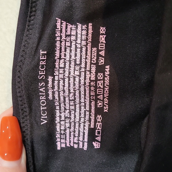 Victoria's Secret Bikini - Picture 6 of 14